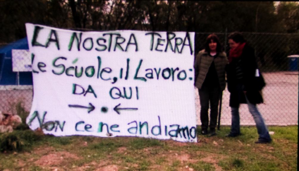 L'Aquila, 23 ottobre 2009 Da qui non ce ne andiamo